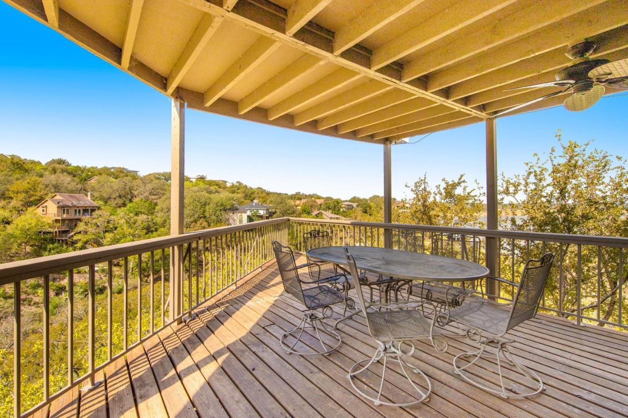 Spicewood Treehouse Villa Exterior photo